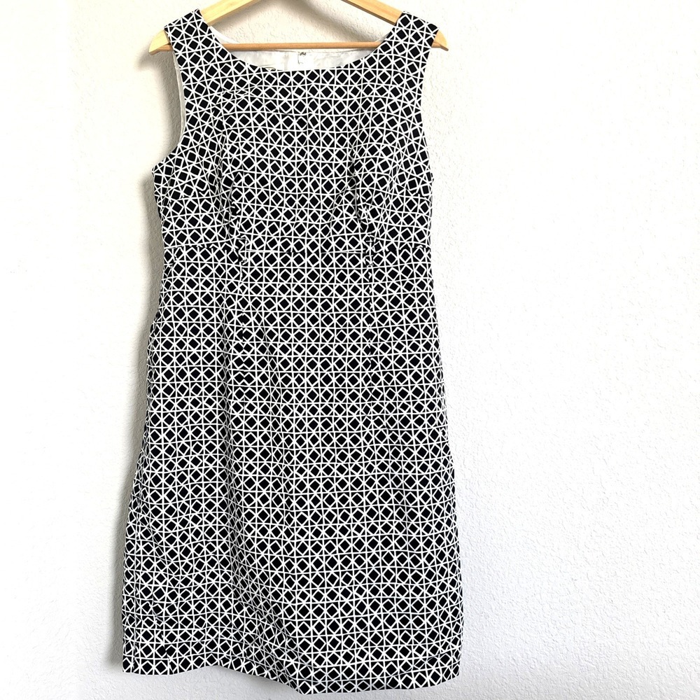 TALBOTS PETITES WOMEN'S SLEEVELESS BLACK & WHITE GEOMETRIC DRESS - SIZE 12P